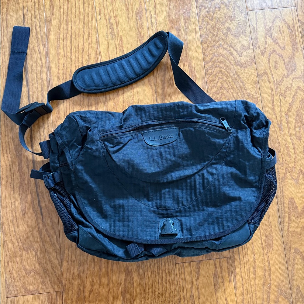 L.L. Bean Black Messenger Bag Tote